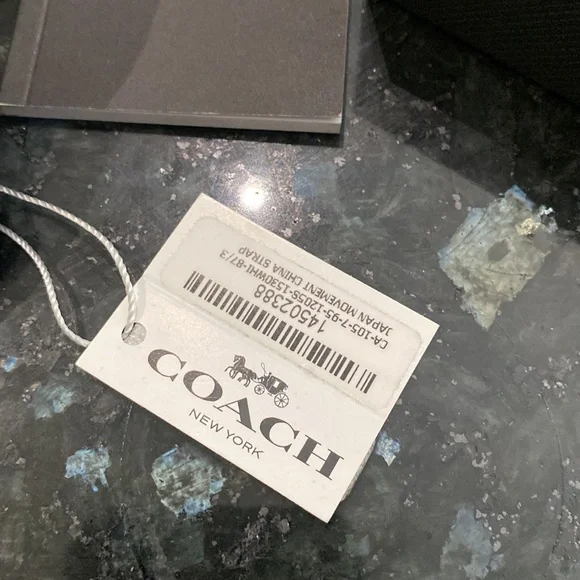 Coach Watch - Picture 3 of 5